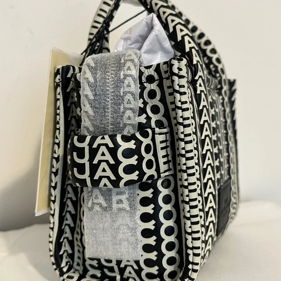 Marc Jacobs The Monogram Leather Crossbody Tote Bag Black/White One Size - Picture 3 of 10